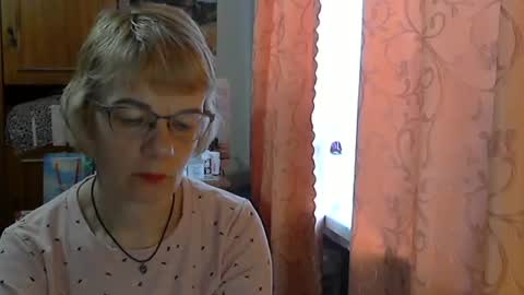 Vanillaxcreamy online show from March 12, 8:08 am