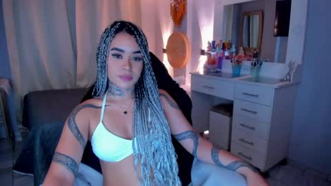 Vayolett Bass online show from April 27, 8:55 am