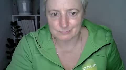 vea_motty online show from April 18, 7:07 pm