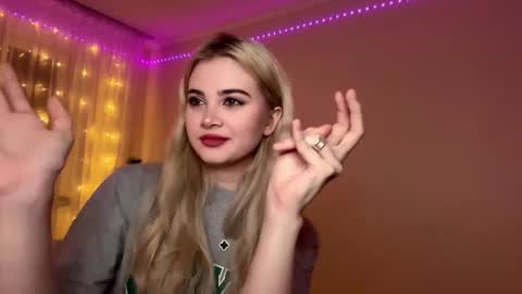 Monika online show from January 16, 1:07 pm