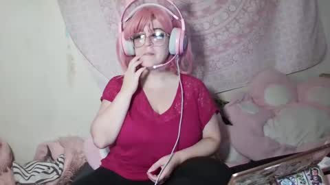 Snapshot of veelehanex3 chatting on October 9, 1:04 pm Veronica Lehane online show from October 9, 1:04 pm