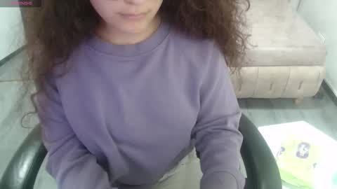 velvet_moon_v online show from March 10, 9:30 pm