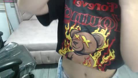 velvet_moon_v online show from March 12, 8:55 pm