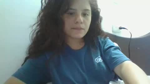 velvet_moon_v online show from April 15, 4:46 am