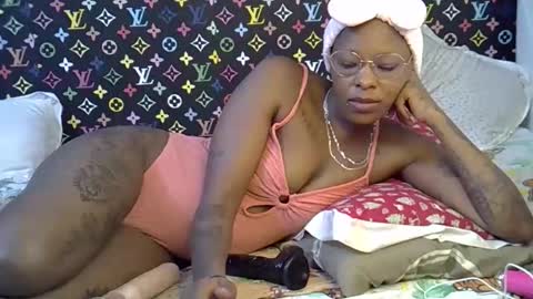 velvet online show from October 22, 4:28 am