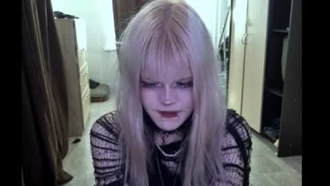 Alice online show from April 9, 2:55 pm