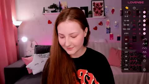 Mia online show from April 17, 9:00 am