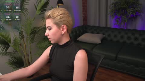 CLEOshort hair  TIna long hair  online show from January 14, 5:56 pm