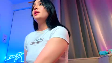 velvetvibes_ online show from June 2, 2:34 am