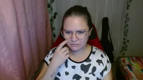 Snapshot of venecasexy44 chatting on October 10, 10:42 am venecasexy44 online show from October 10, 10:42 am