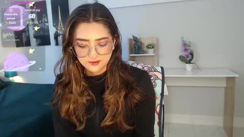 Snapshot of venus_steffen chatting on September 23, 12:25 pm Mia online show from September 23, 12:25 pm