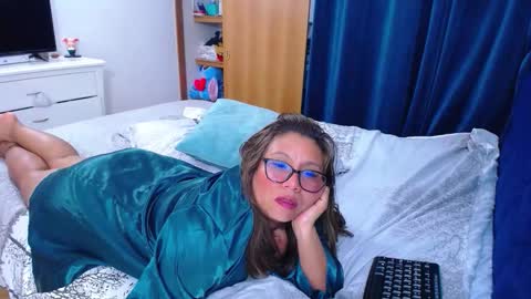 venushot1xx online show from January 15, 10:43 am