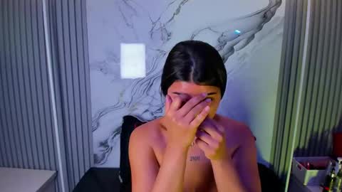 Venusowen  online show from April 10, 2:12 pm