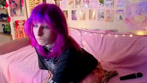 Erica online show from May 5, 9:51 pm