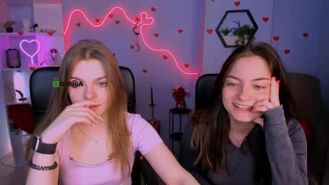 Ronni online show from April 19, 7:05 pm