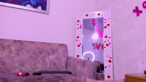 Snapshot of veronica_olson_ chatting on February 23, 11:54 pm Veronica Olson online show from February 23, 11:54 pm
