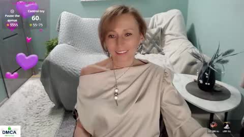 Helen online show from December 3, 7:00 am