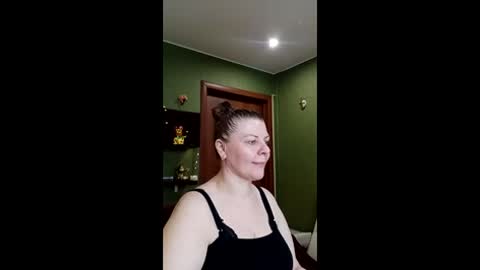 VeronikawGold online show from April 4, 2:05 pm