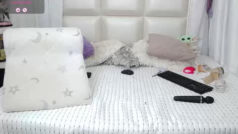 Vernica online show from October 23, 1:00 am