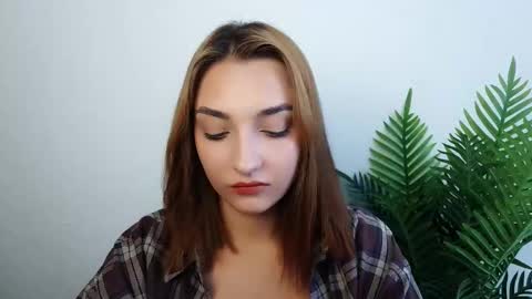 Snapshot of veryveryshygirl chatting on September 11, 9:20 am Ana online show from September 11, 9:20 am