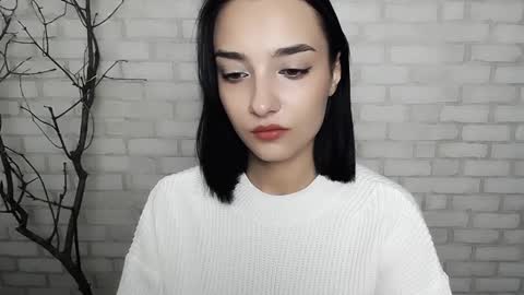 Snapshot of veryveryshygirl chatting on December 9, 7:39 am Ana online show from December 9, 7:39 am