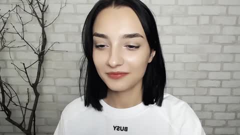 Snapshot of veryveryshygirl chatting on December 7, 9:17 am Ana online show from December 7, 9:17 am