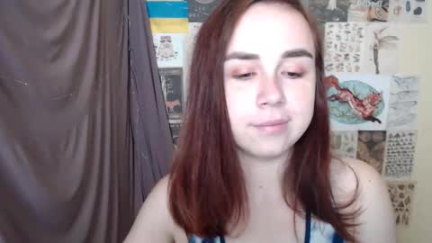 veryveryvery_shy online show from November 7, 6:52 am