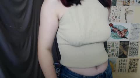 veryveryvery_shy online show from September 29, 10:42 am