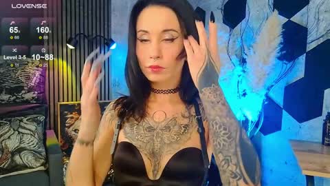 Lady or Goddess Vespera online show from April 7, 11:29 pm