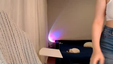 Amelia online show from October 3, 5:29 pm