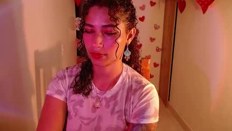 Snapshot of vicky_crazy chatting on February 21, 1:33 am Vicky  online show from February 21, 1:33 am