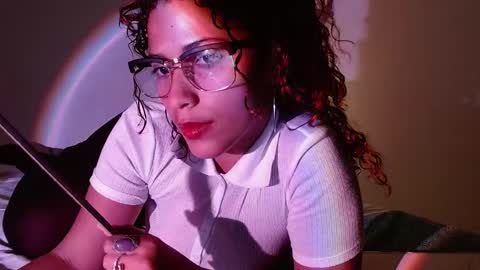 Snapshot of vicky_crazy chatting on January 9, 6:26 pm Vicky  online show from January 9, 6:26 pm