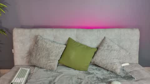 Amy online show from April 12, 3:37 pm