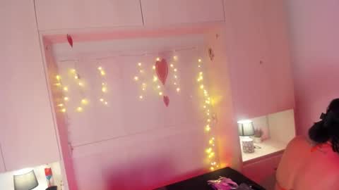 V I C K Y online show from February 20, 12:07 pm