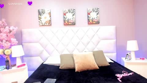 victoria__lee_ online show from May 2, 3:54 am