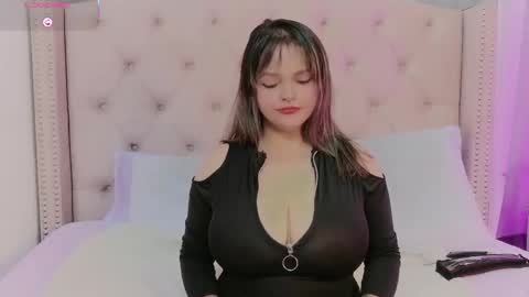 victoria_cherry_ online show from March 18, 11:26 am