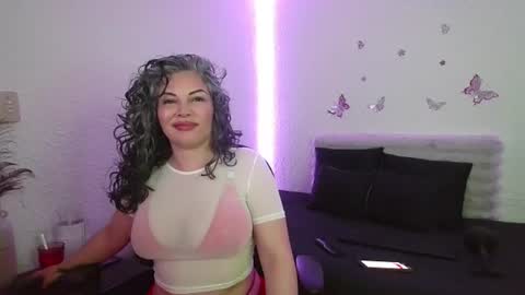 Victoria Lover online show from July 7, 3:31 am