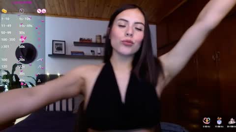 VICTORIA MARTELO online show from March 7, 4:44 pm