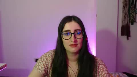 Victoria online show from November 26, 10:33 pm