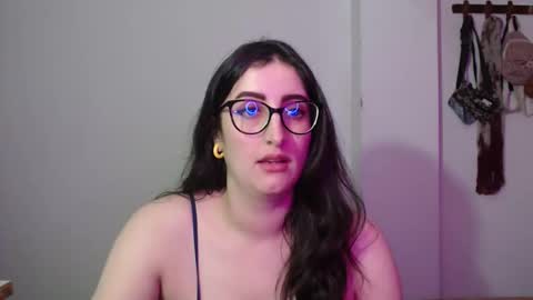 Victoria online show from March 21, 9:20 pm