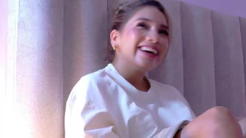 Snapshot of victoriahawks chatting on September 17, 3:15 am Victoria online show from September 17, 3:15 am