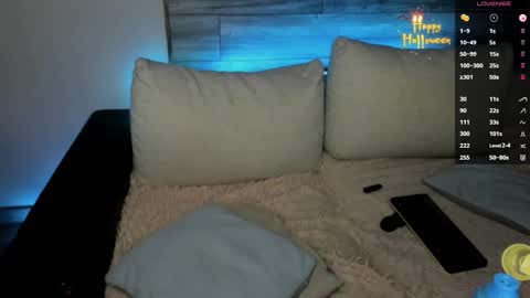 Snapshot of victoriakittty chatting on October 26, 11:55 pm Victoria online show from October 26, 11:55 pm