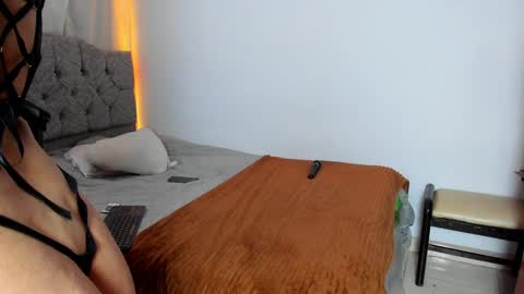 Victoria online show from January 9, 3:12 pm