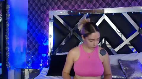 victtoria lee online show from May 28, 6:50 pm