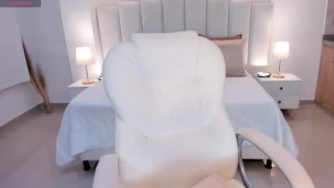 viictoria_joness online show from February 23, 10:58 am