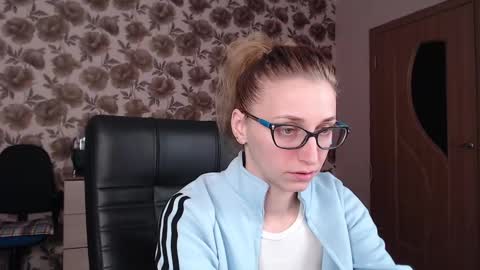 Snapshot of vikaericka chatting on January 29, 12:12 am Vika online show from January 29, 12:12 am