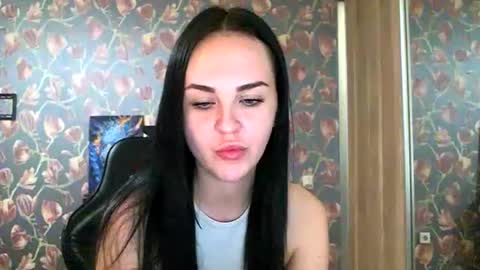 vikipop online show from May 25, 4:17 pm