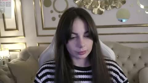 Snapshot of viktoria_storm chatting on February 7, 7:49 pm Alisa online show from February 7, 7:49 pm