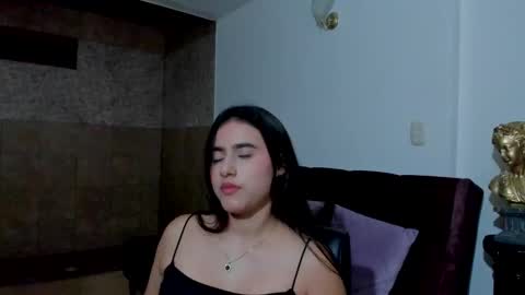 vikysexy28 online show from February 14, 12:09 am