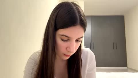 Vivien online show from February 23, 10:15 am